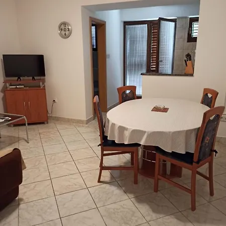 Daire With Wifi Biograd Na Moru, Biograd - 24778